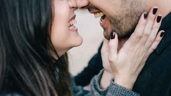 Bacaan Buat Wanita Jatuh Cinta Sangat Ampuh