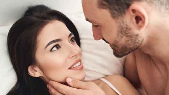 Pelet foto di bawah bantal