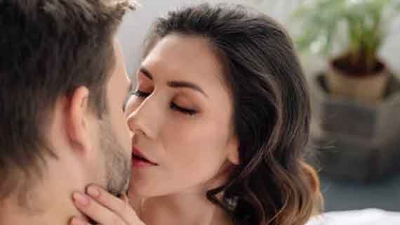 Pelet Lelaki Jarak Jauh: Cara Paling Ampuh