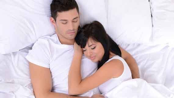 Cara memikat hati pria jarak jauh dengan cepat