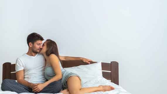 Mantra Tepuk Bantal Bikin Wanita Tergila Gila