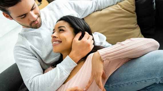 Memelet pria agar jatuh cinta