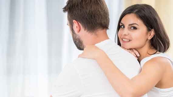 Pelet dengan celana dalam korban