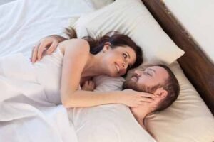 Cara memelet wanita dengan celana dalamnya mitos dan logika