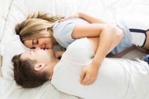 Cara merayu istri orang lain dan efek karmanya