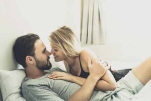 Mantra pelet foto untuk mengunci hati pasangan