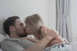 Pelet Agar Wanita Jatuh Cinta Pada Kita Secara Batin