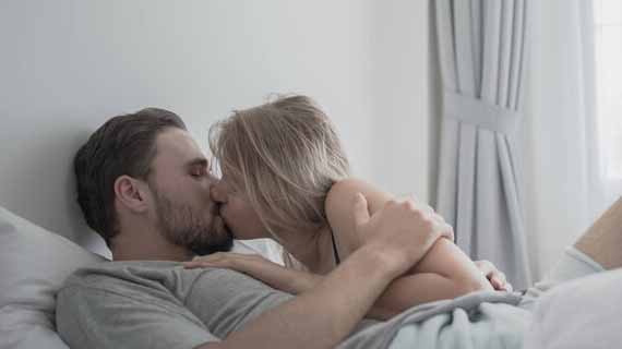 Pelet Agar Wanita Jatuh Cinta Pada Kita Secara Batin