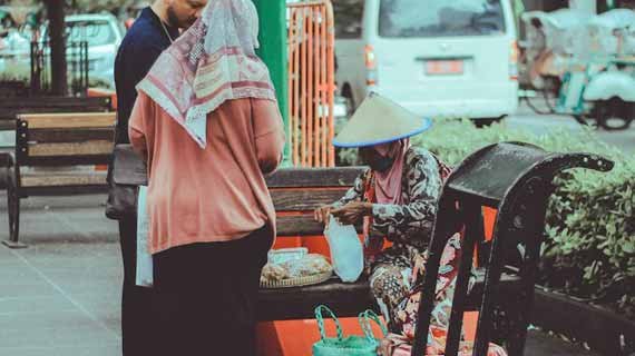 Ritual agar dagangan laris secara batiniah