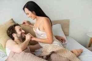 Cara Ampuh Memikat Istri Orang dalam Kajian Etika
