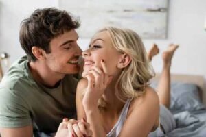 Cara Meluluhkan Hati Wanita dengan Kekuatan Aura