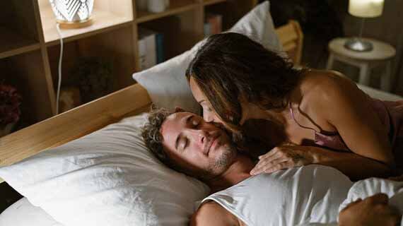 Cara Membuat Pacar Jatuh Cinta Lagi Kepada Kita