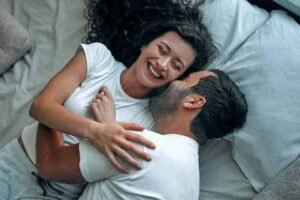 Cara membuat wanita jatuh cinta dari jarak jauh