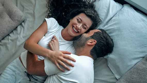 Cara membuat wanita jatuh cinta dari jarak jauh