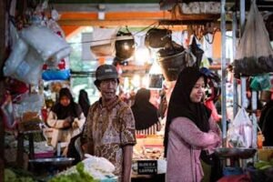 Doa Saat Berdagang Supaya Laris Manis Banyak Pembeli