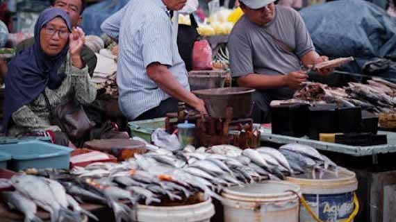 Minyak penglaris dagangan dan energi keberuntungan